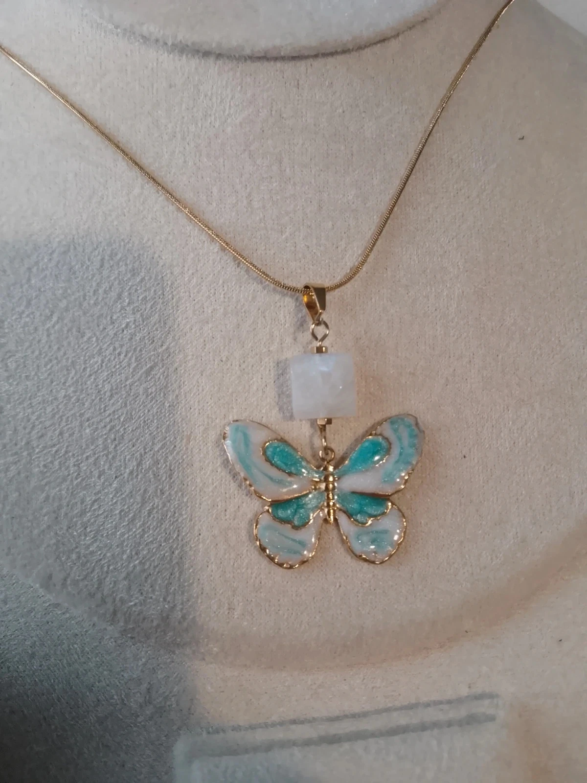 Collier bohème papillon pierre de lune + carte offerte – photo 2